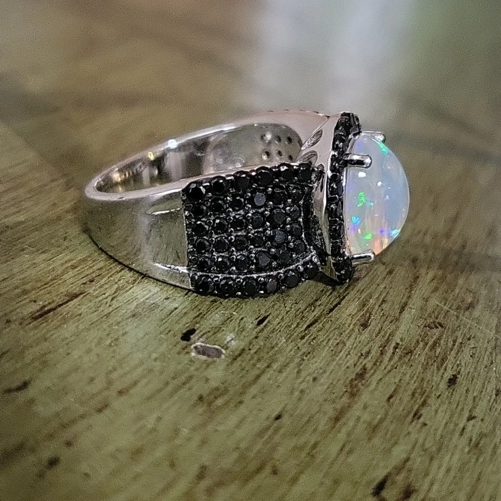 Rare Genuine Opal Ring - Picture 3 of 4